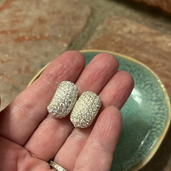 Carolee Vintage Sparkly Crystal Silver Cuff Style Clip on Earrings - Picture 10 of 14